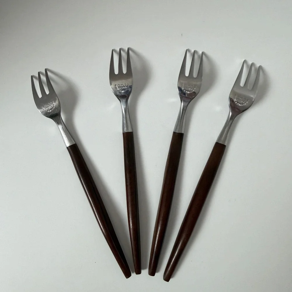 Ekco pre handles